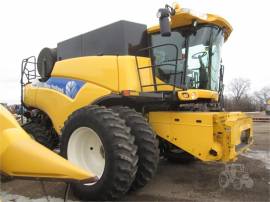 2009 NEW HOLLAND CR9060