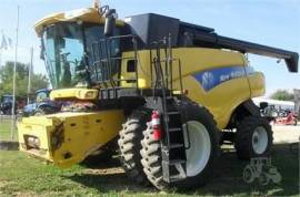 2009 NEW HOLLAND CR9060