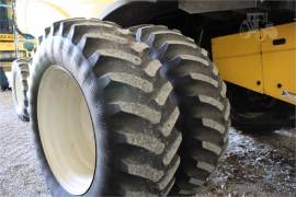 2009 NEW HOLLAND CR9060