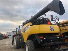 2009 NEW HOLLAND CR9070