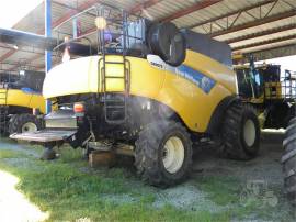 2009 NEW HOLLAND CR9070