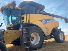 2009 NEW HOLLAND CR9070