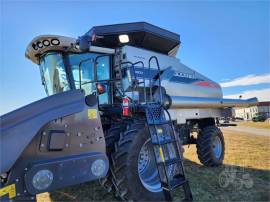 2010 GLEANER R76