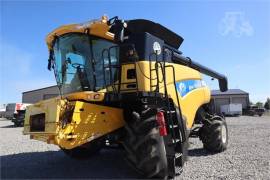 2010 NEW HOLLAND CR9060