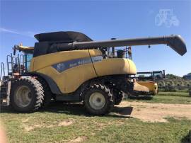 2010 NEW HOLLAND CR9070