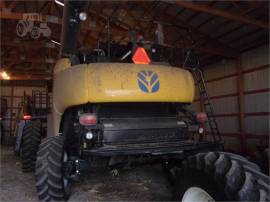 2010 NEW HOLLAND CR9070