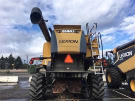 2011 CLAAS LEXION 740