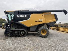 2011 CLAAS LEXION 740TT