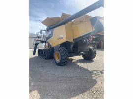 2011 CLAAS LEXION 750TT