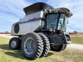 2011 GLEANER S77