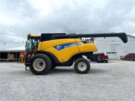 2011 NEW HOLLAND CR9040