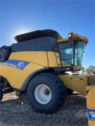 2011 NEW HOLLAND CR9040