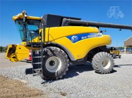 2011 NEW HOLLAND CR9065