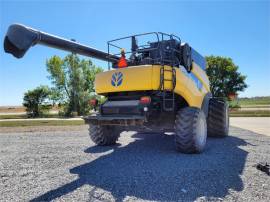 2011 NEW HOLLAND CR9065