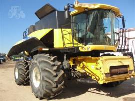 2011 NEW HOLLAND CR9070