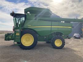 2012 JOHN DEERE S660