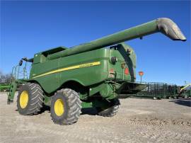 2012 JOHN DEERE S660