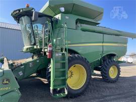 2012 JOHN DEERE S660