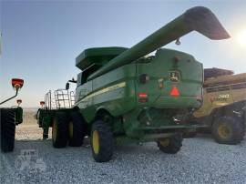 2012 JOHN DEERE S660