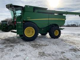 2012 JOHN DEERE S670