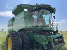 2012 JOHN DEERE S670