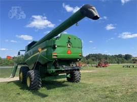 2012 JOHN DEERE S670