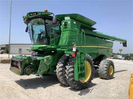 2012 JOHN DEERE S670