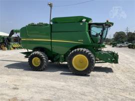 2012 JOHN DEERE S670