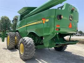 2012 JOHN DEERE S670