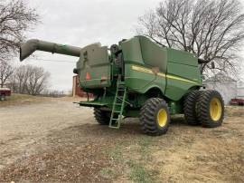 2012 JOHN DEERE S670