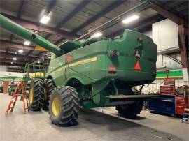 2012 JOHN DEERE S690