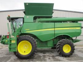 2012 JOHN DEERE S690