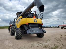 2012 NEW HOLLAND CR8090