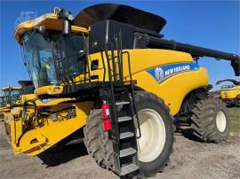 2012 NEW HOLLAND CR8090