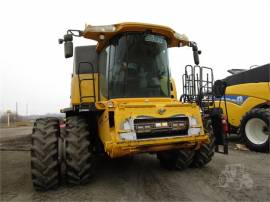 2012 NEW HOLLAND CR8090