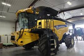 2012 NEW HOLLAND CR8090