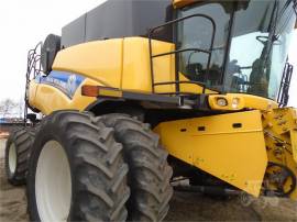 2012 NEW HOLLAND CR8090