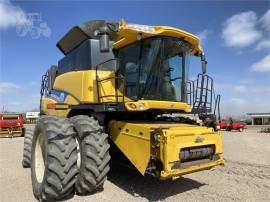 2012 NEW HOLLAND CR8090