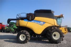 2012 NEW HOLLAND CR8090