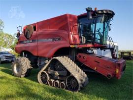 2013 CASE IH 8230