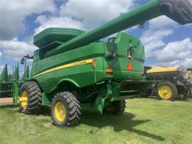 2013 JOHN DEERE S660