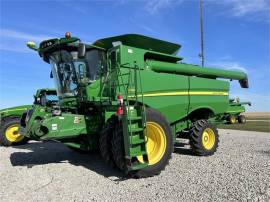 2013 JOHN DEERE S660