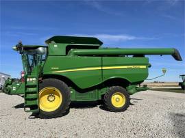 2013 JOHN DEERE S660