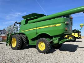 2013 JOHN DEERE S660