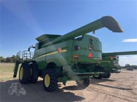 2013 JOHN DEERE S670