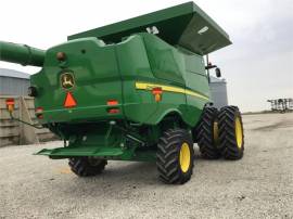 2013 JOHN DEERE S670