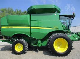 2013 JOHN DEERE S670