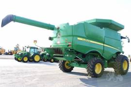 2013 JOHN DEERE S670