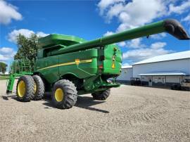 2013 JOHN DEERE S670