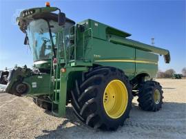 2013 JOHN DEERE S670